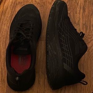 Skechers slip resistant work shoes